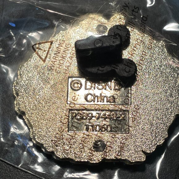 Two Rare Disneyland Walt's Apartment Lamp Pins for 50th Anniversary - Picture 14 of 14